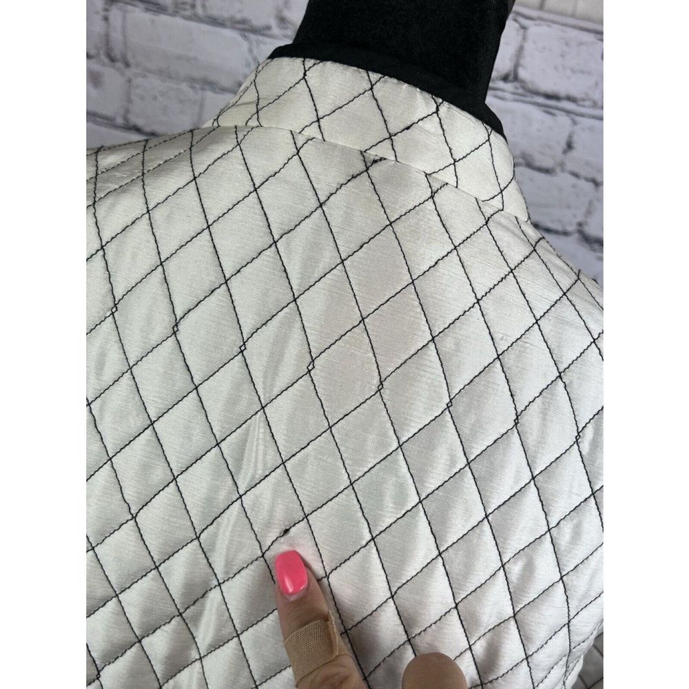 JW Junction West Quilted Jacket Womens Medium White Black Stitching Silk GUC - Picture 12 of 16